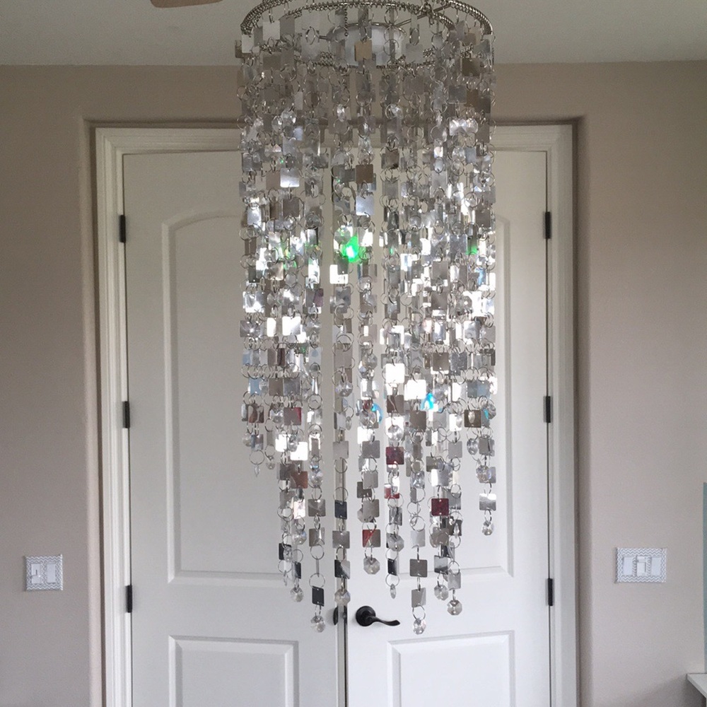 A chandler with led color changing